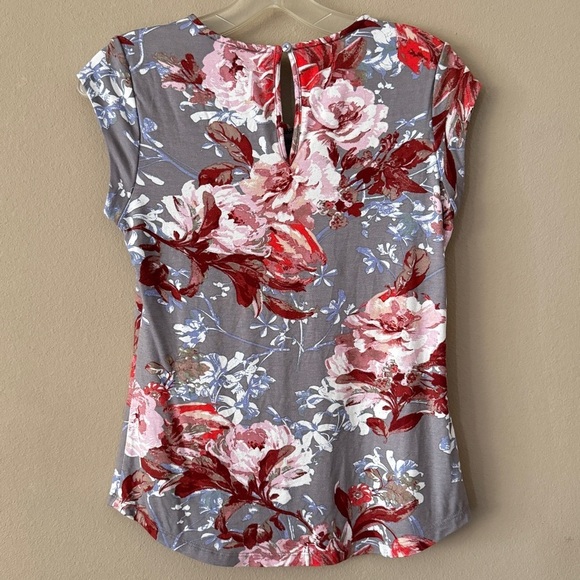 NWT Anthropologie Daniel Rainn Gray and Red Floral Cap Sleeve Top Size PXS - Picture 5 of 10